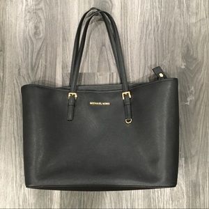 Michael Kors Jet Set Travel Tote